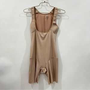 Izod Shapewear Bodysuit Tan Slimming Smoothing Size XL